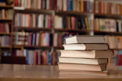 Readers and writers: Exploring up north, from flowers to lighthouses